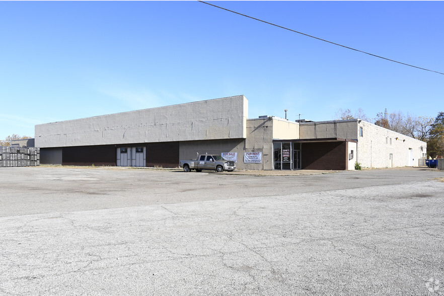 Primary Photo Of 2001 Elyria Ave, Lorain Warehouse For Lease