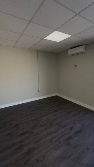 More Photos Of 4003 Artdale St, Houston Warehouse For Lease