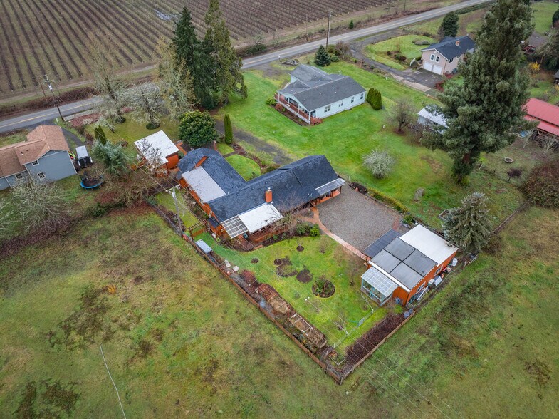 More Photos Of 909 Curry Rd, Roseburg Specialty For Sale