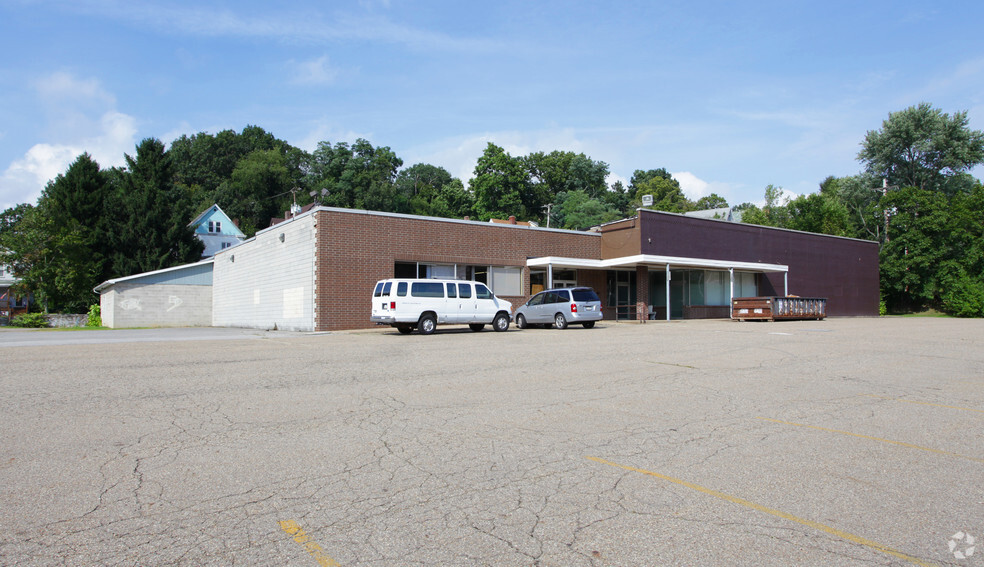 Primary Photo Of 82-84 Center Ave, Emsworth Freestanding For Lease