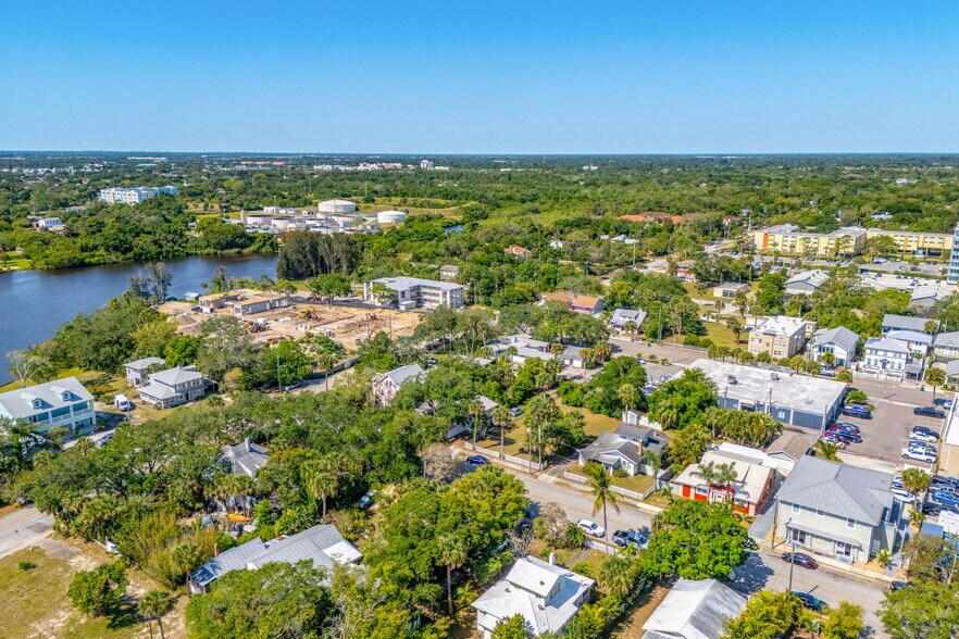 More Photos Of 2106 Vernon Pl, Melbourne Flex For Sale