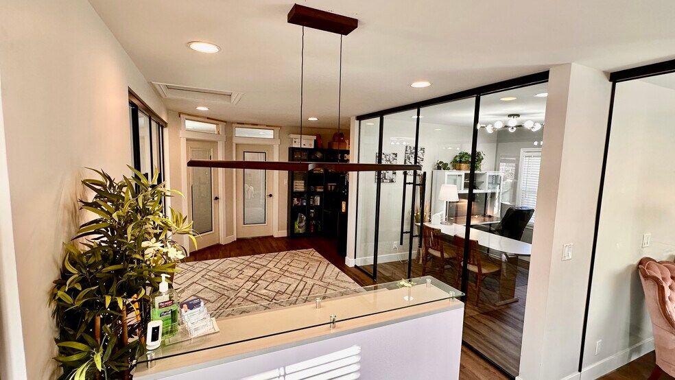 More Photos Of 152 W 500 S, Bountiful Office For Sale