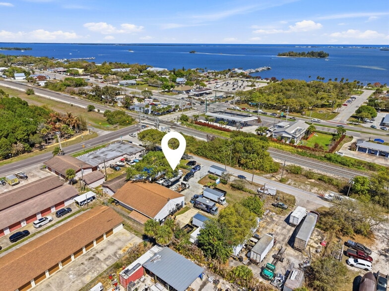 More Photos Of 645 Old Dixie Hwy, Sebastian Warehouse For Sale