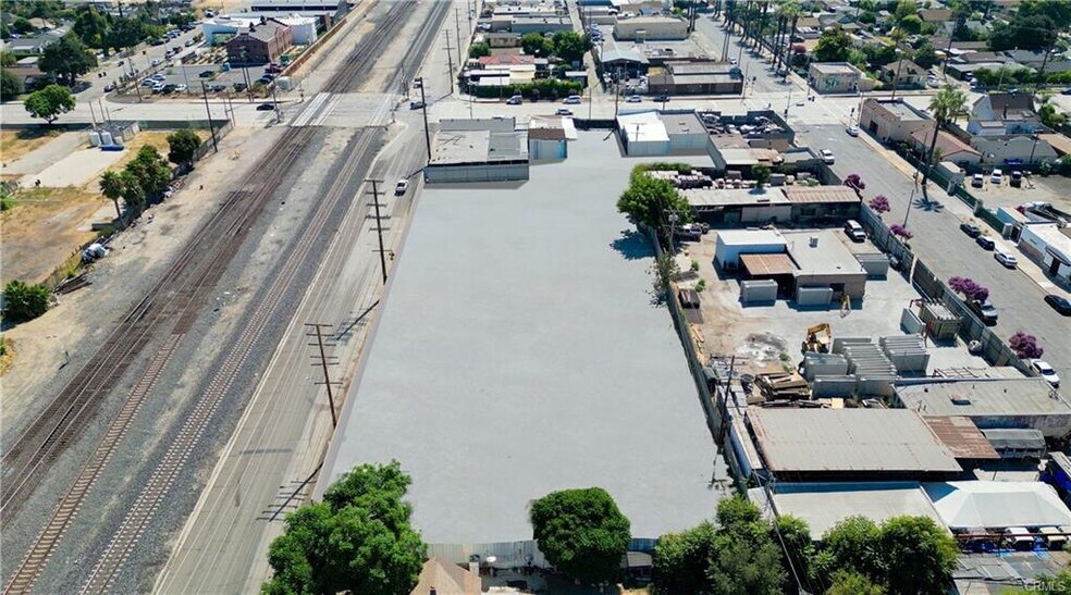 More Photos Of 161-163 S Hamilton Blvd, Pomona Auto Salvage Facility For Sale