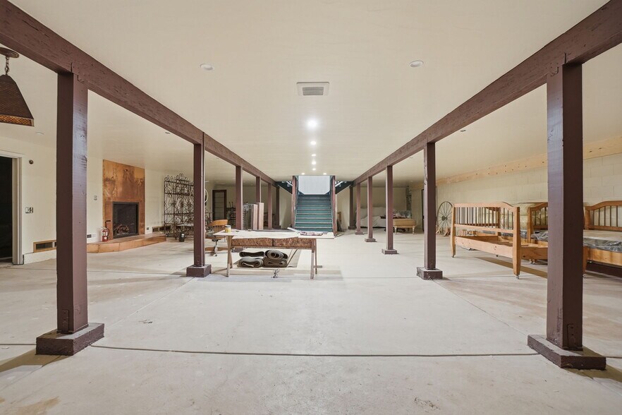 More Photos Of 21645 Parrotts Ferry Rd, Sonora Specialty For Sale