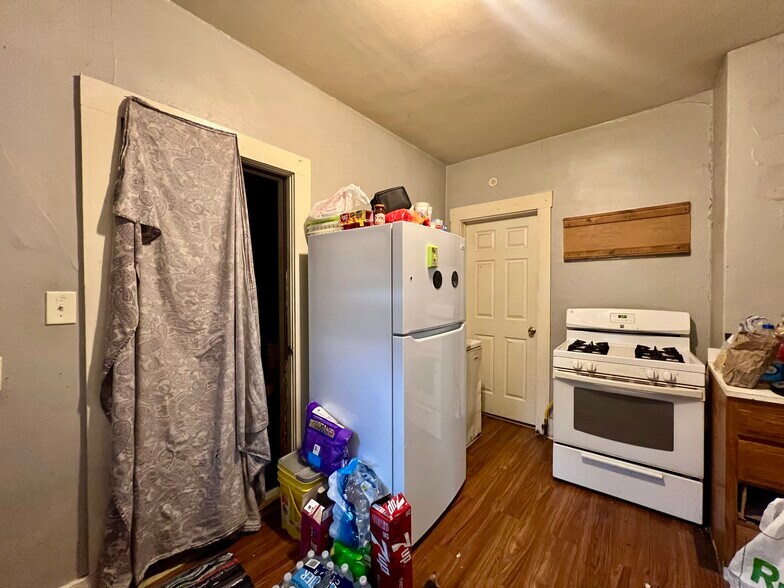 More Photos Of 2502 Pine Ave, Mattoon Apartments For Sale