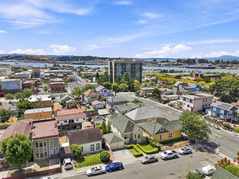 More Photos Of 409 Carolina St, Vallejo Multifamily For Sale