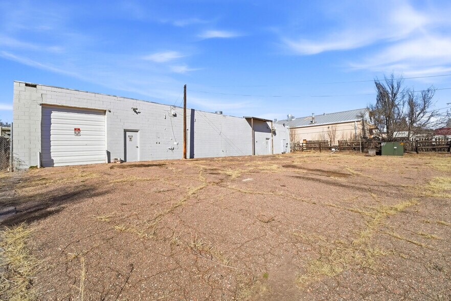 More Photos Of 2513-2515 E Willamette Ave, Colorado Springs Manufacturing For Lease
