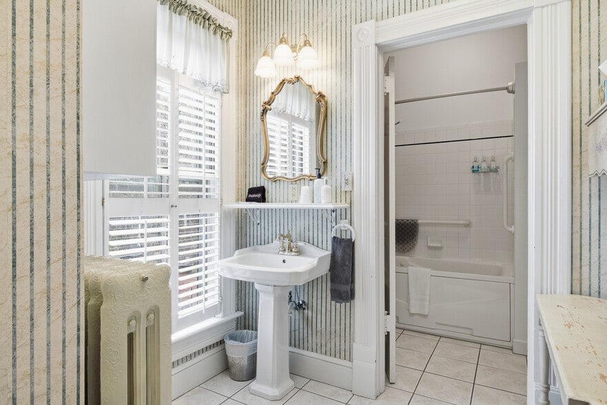 More Photos Of 311 E Main St, Christiansburg Hospitality For Sale