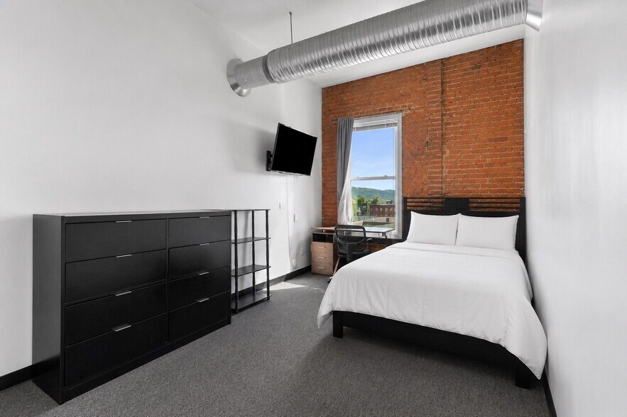 More Photos Of 123 Court St, Binghamton Apartments For Sale