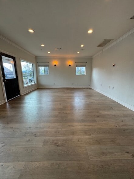 More Photos Of 790 S Main St, Templeton Loft Creative Space For Lease