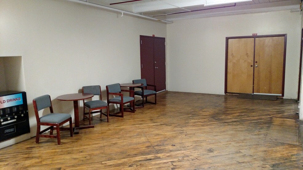 More Photos Of 51-55 Lake St, Nashua Light Manufacturing For Sale