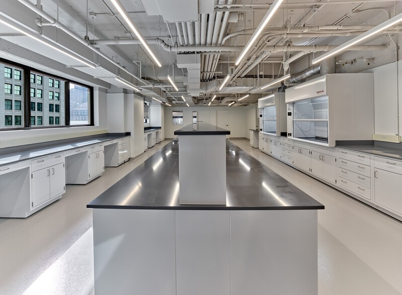 More Photos Of 201-219 N 15th St, Philadelphia Medical For Lease