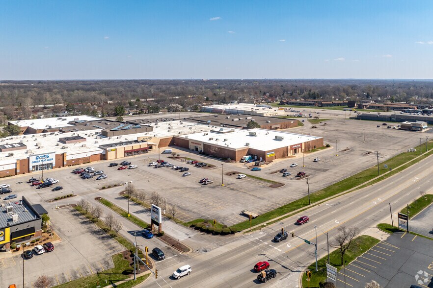 More Photos Of 2917 N Vermilion st, Danville General Retail For Sale