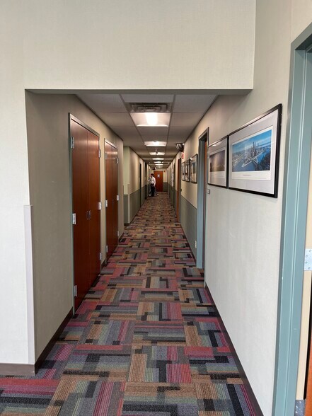 More Photos Of 965 Keynote Cir, Brooklyn Heights Office For Sale