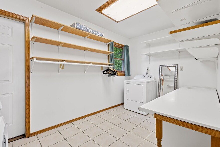 More Photos Of 2507 E 1100 N, Demotte Apartments For Sale