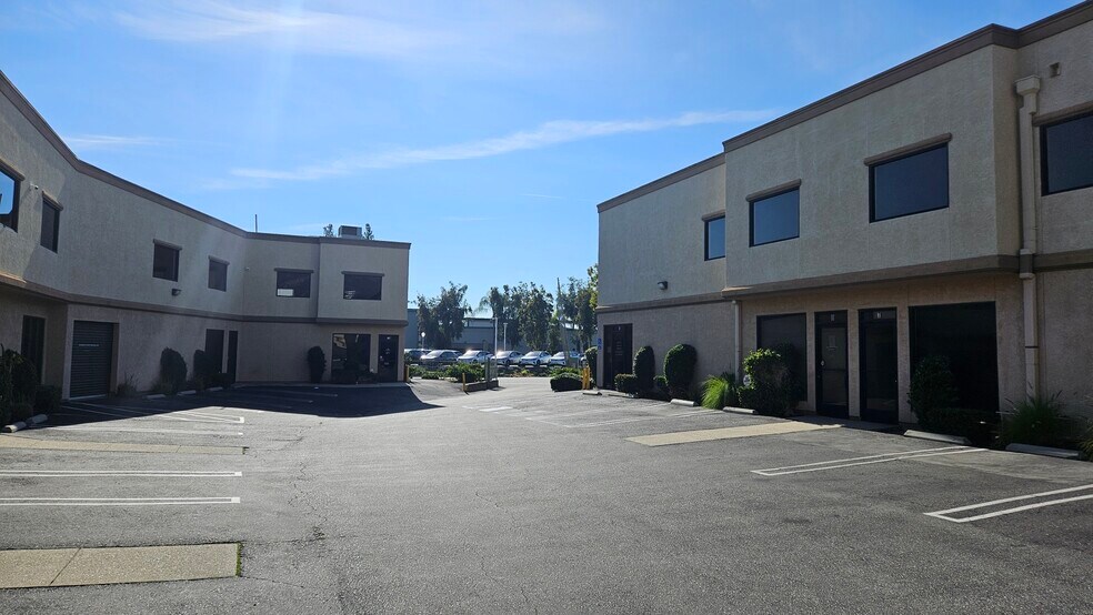 More Photos Of 145 N Sierra Madre Blvd, Pasadena Research And Development For Lease