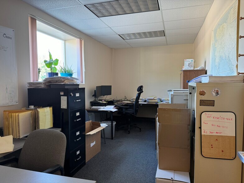 More Photos Of 151 Warehouse Dr, Soldotna Flex For Lease