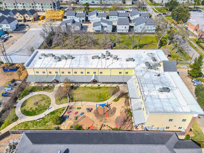 More Photos Of 1905 Jacquelyn Dr, Houston Schools For Lease