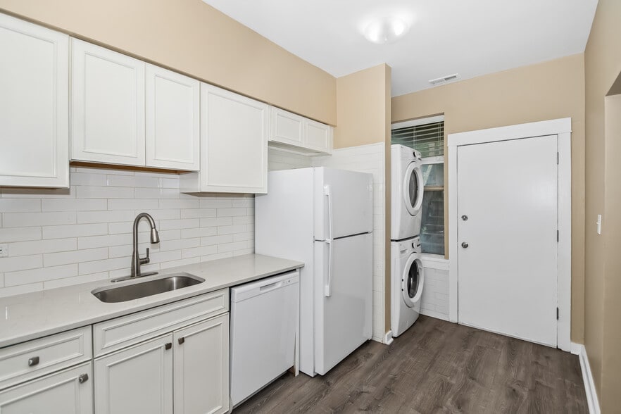 More Photos Of 1509 E 69th Pl, Chicago Apartments For Sale
