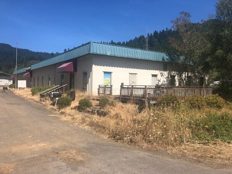 More Photos Of 10692 Or-126 Hwy, Mapleton Storefront Retail Office For Sale