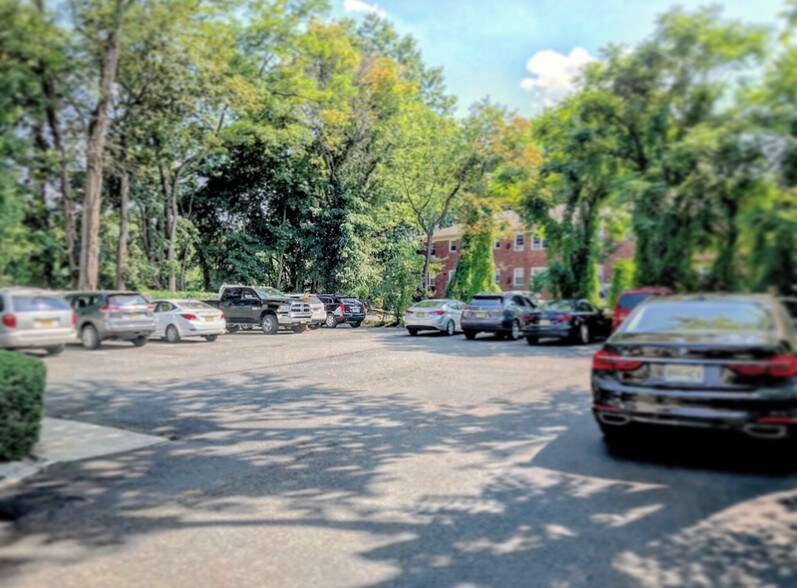 More Photos Of 50 Northfield Ave, West Orange Office For Lease