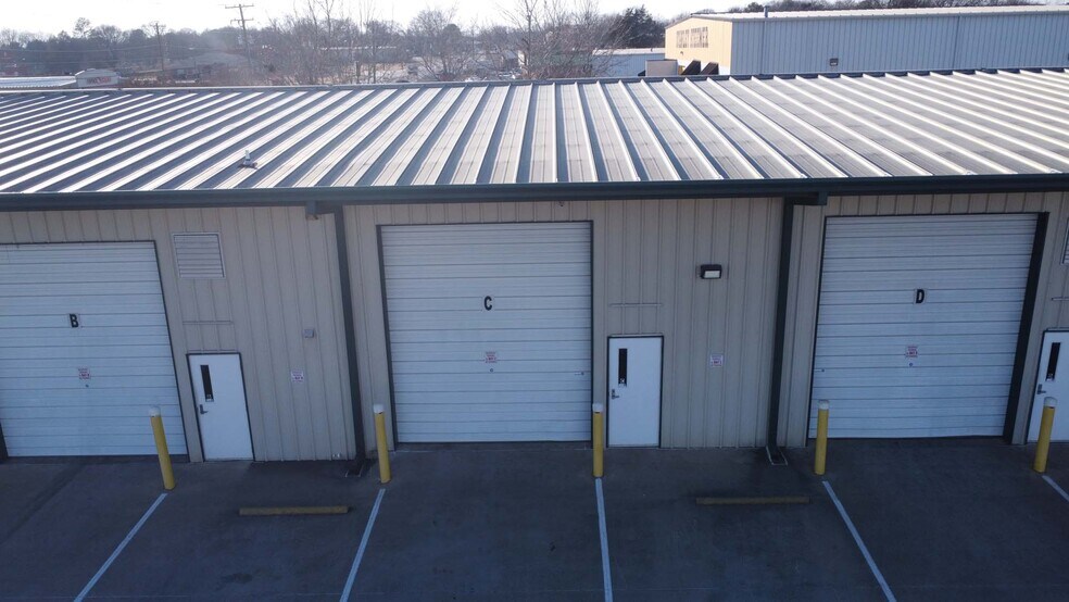 More Photos Of 1138 White Horse Rd, Greenville Warehouse For Lease