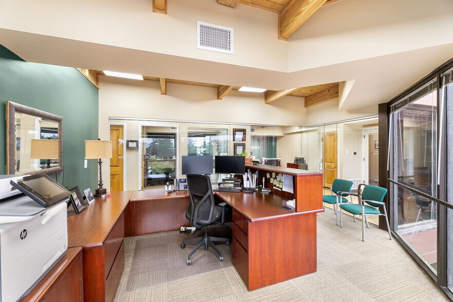 More Photos Of 3308 Broadway St, San Antonio Office For Sale