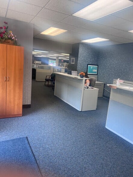 More Photos Of 71 Monroe Ave, Pittsford Office For Sale