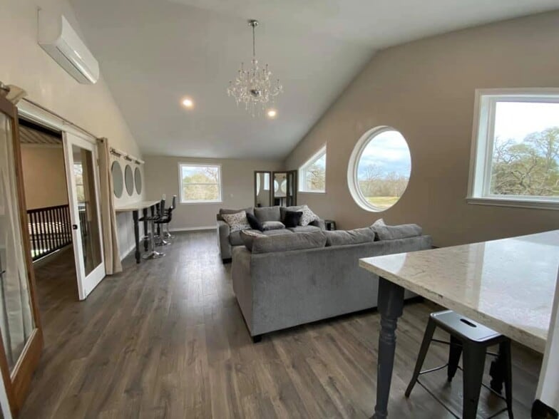More Photos Of 601 N Shipp St, Madisonville Specialty For Sale