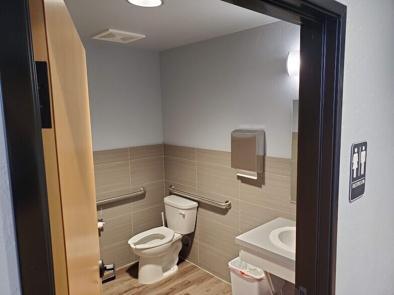 More Photos Of 270 W Georgia Ave, Nampa Medical For Lease