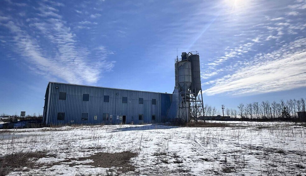 Primary Photo Of 63317 Rge Road 424, Cold Lake Industrial For Sale