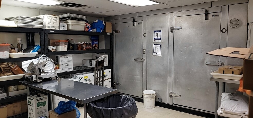 More Photos Of 8050 Federal Blvd, Westminster Restaurant For Sale