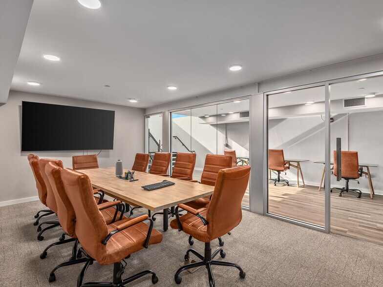 More Photos Of 39 Patton Ave, Asheville Office For Lease
