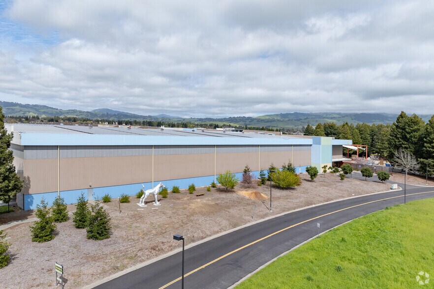 More Photos Of 1400-1500 Valley House Dr, Rohnert Park Unknown For Lease