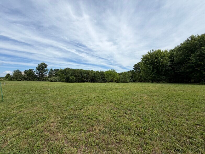 More Photos Of Lot 5 - 17/66 Business park, Marshall Land For Lease