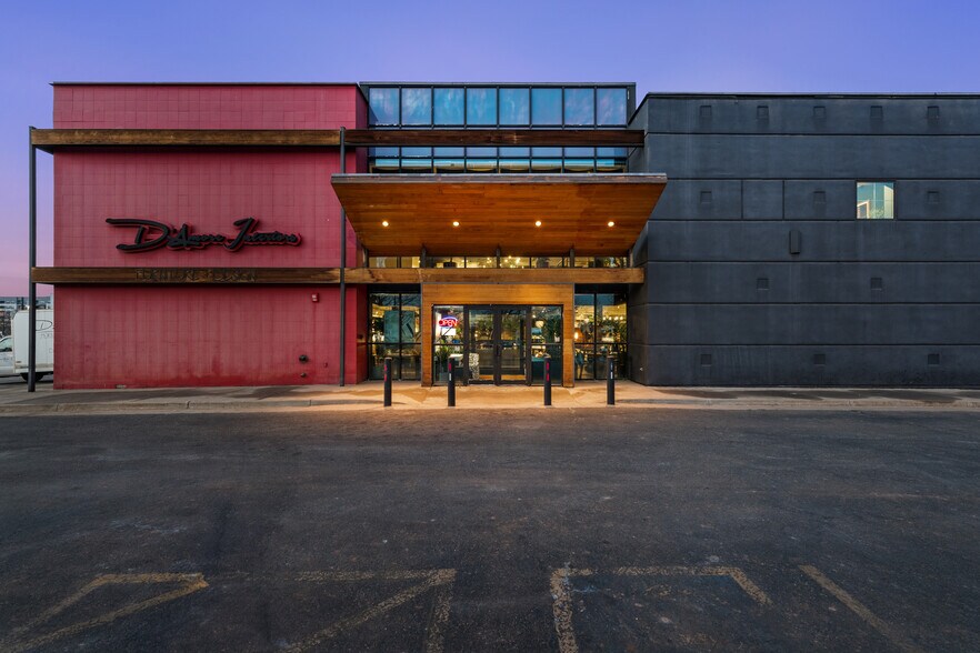 More Photos Of 475 S Broadway St, Denver Freestanding For Sale