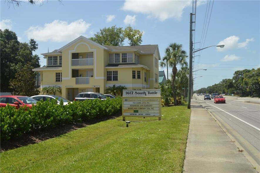 More Photos Of 1617 S Tuttle Ave, Sarasota Medical For Sale