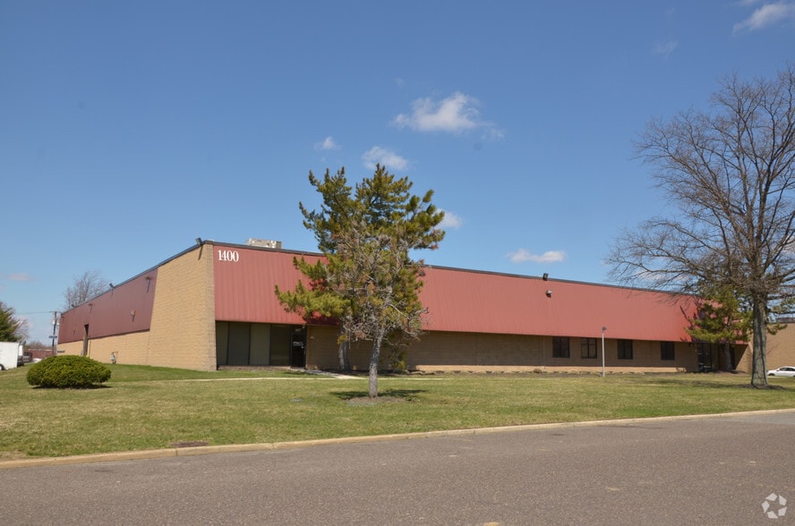 More Photos Of 1400-1480 Imperial Way, Thorofare Warehouse For Lease
