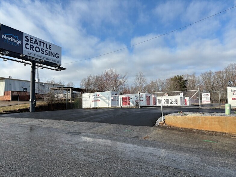 More Photos Of 1855 EAST DIXON BLVD., SHELBY, NC 28150, Shelby Flex For Sale