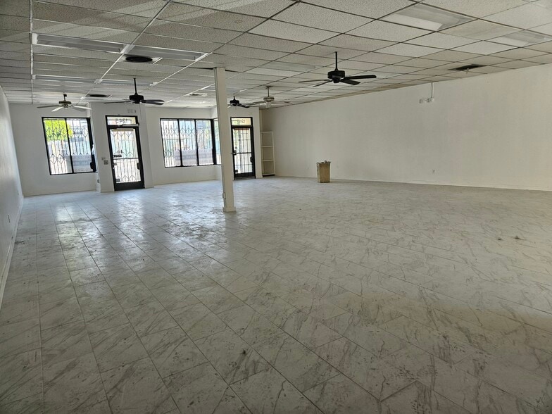 More Photos Of 1241 S Fairfax Ave, Los Angeles Storefront Retail Office For Lease