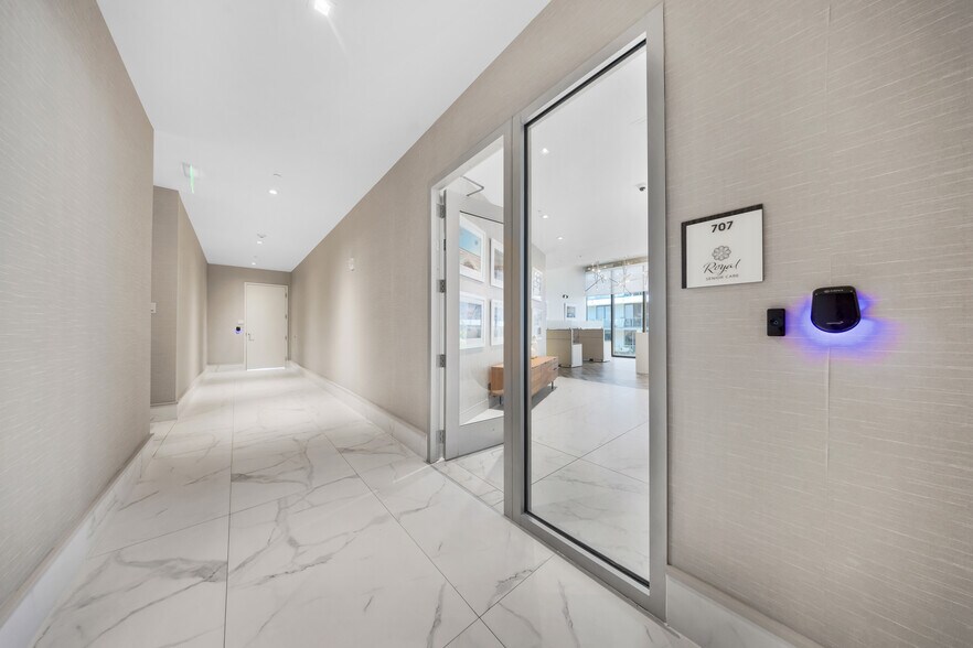 More Photos Of 2980 NE 207th St, Aventura Office Residential For Lease