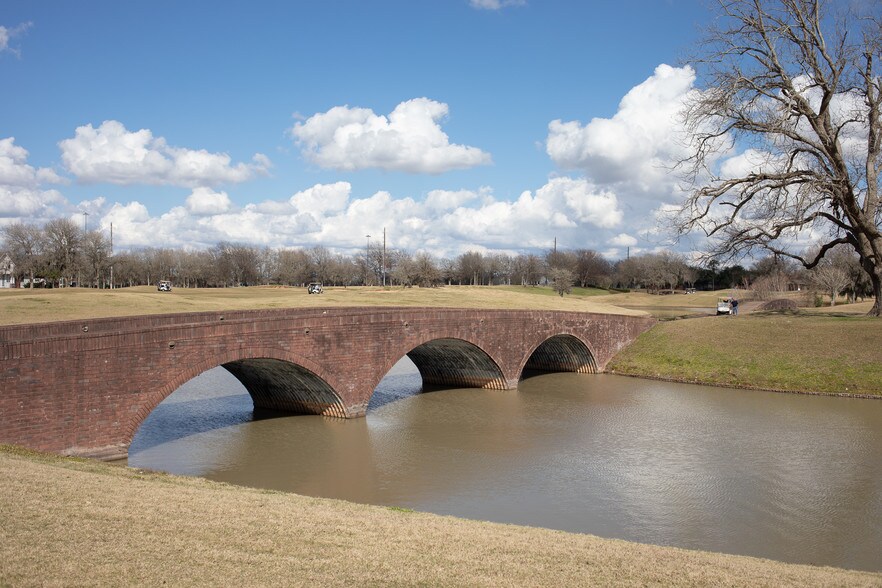 More Photos Of Greatwood Parkway, Sugar Land Office For Sale