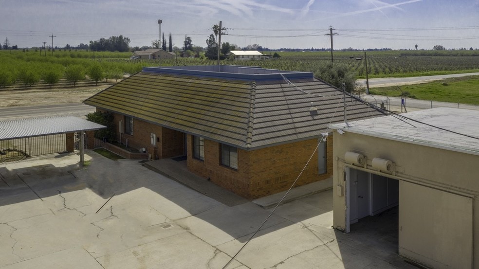 More Photos Of 8008 W Shields Ave, Fresno Food Processing For Sale
