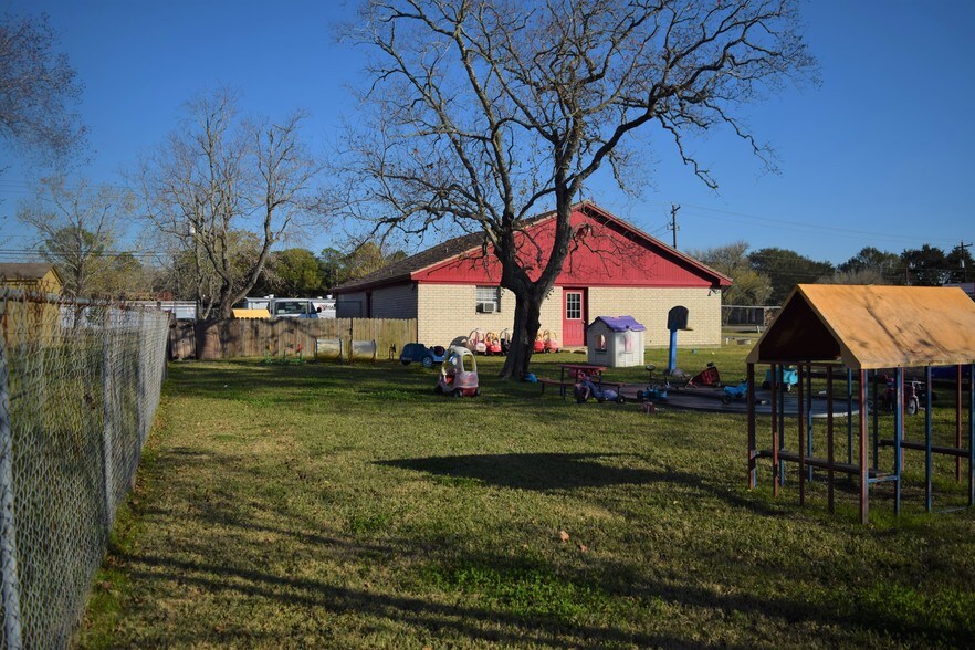 More Photos Of 3806 Harkey Rd, Pearland Daycare Center For Sale