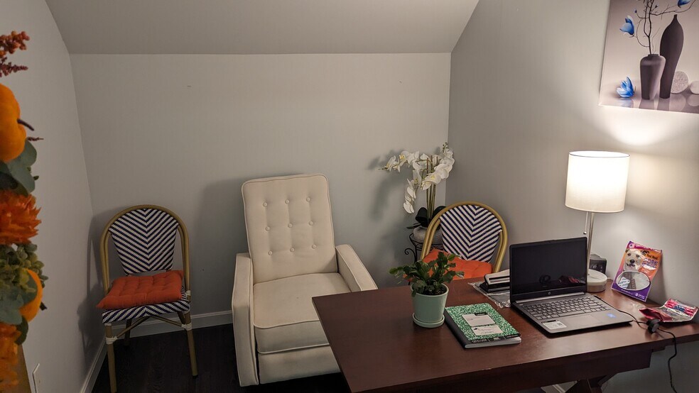 More Photos Of 29 Lafayette Rd, North Hampton Storefront Retail Office For Sale