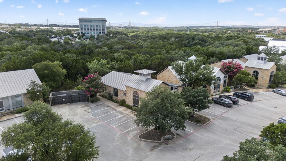 More Photos Of 16007 Via Shavano, San Antonio Office For Sale