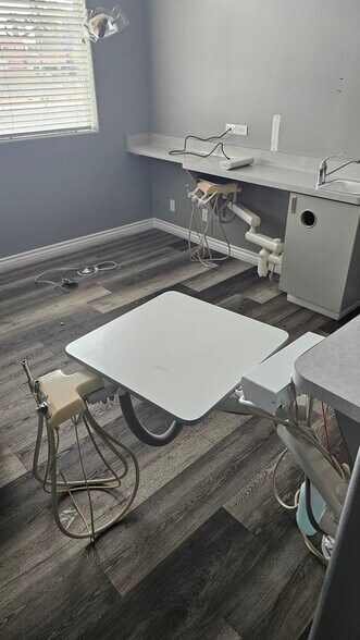 More Photos Of 3505 E Harmon Ave, Las Vegas Medical For Lease