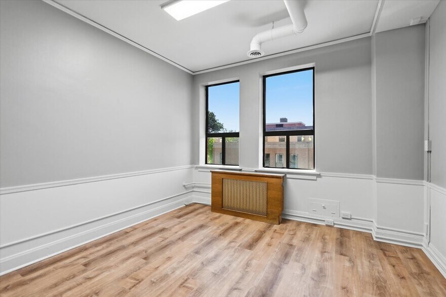 More Photos Of 500 Willow Ave, Council Bluffs Office For Lease