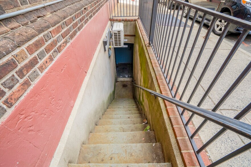 More Photos Of 241-243 Chestnut St, Philadelphia Apartments For Sale